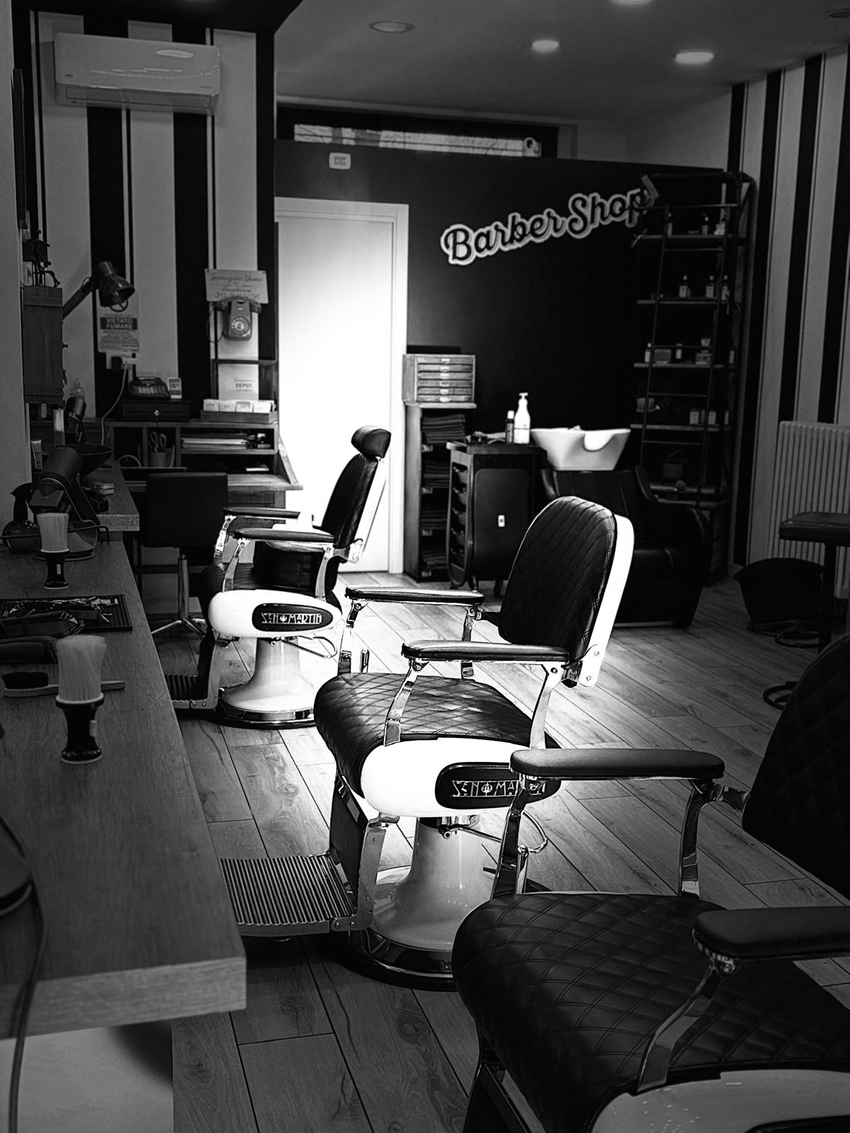 Poltrone barber shop Immagine Uomo